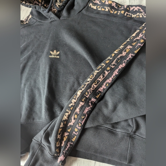 Adidas large hoody - Picture 2 of 4